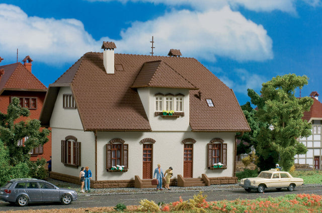 Stucco Duplex - Kit -- White 6-1/4 x 4-3/4 x 4-15/16"  15.8 x 12.1 x 12.5cm