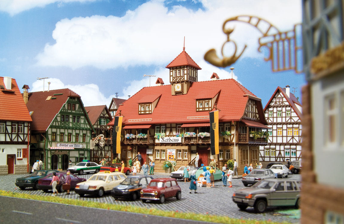 City Hall "Furstenberg" -- 9-13/32 x 4-13/64 x 8-13/64"  23.5 x 10.5 x 20.5cm