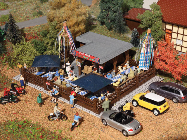 Beer Garden -- Kit - 5 x 5 x 3-3/8"  12.7 x 12.7 x 8.6cm