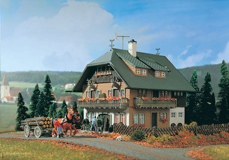 Forester's House -- 5-1/2 x 4-1/2 x 5"  14 x 11.5 x 12.5cm