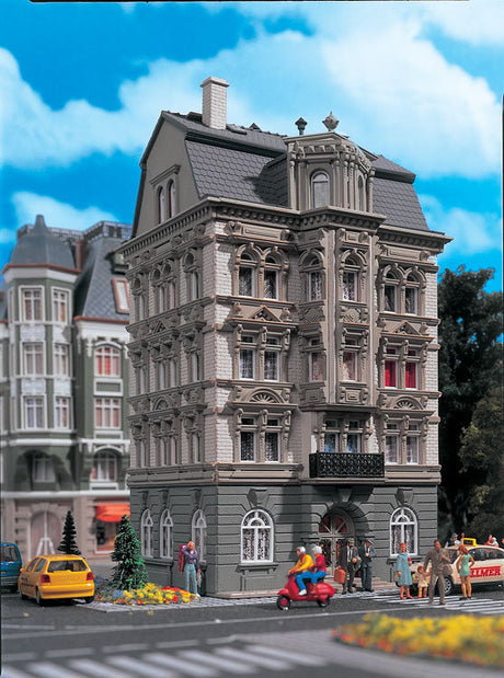 4-Story House at the Park Castle Avenue #5 (Two-Tone Gray) -- 4-13/32 x 4-21/64 x 7-13/16"  11 x 10.8 x 19.5cm