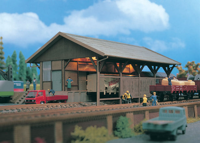 Freight Shed -- 8-13/16 x 6-5/16 x 4-3/16"  22 x 15.8 x 10.5cm