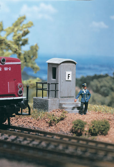 Telephone hut