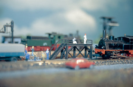 Engine Repair Platform -- 2-5/8 x 5/8 x 1"  6.5 x 1.6 x 2.4cm