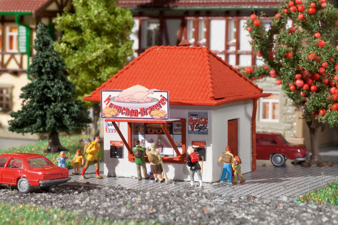 Chicken Charly Kiosk - Kit -- 4.1 x 4.1 x 3.8cm