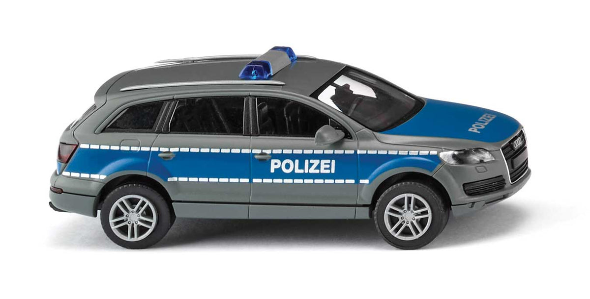 Audi Q7 SUV - Assembled -- Police (blue, silver, German Lettering)