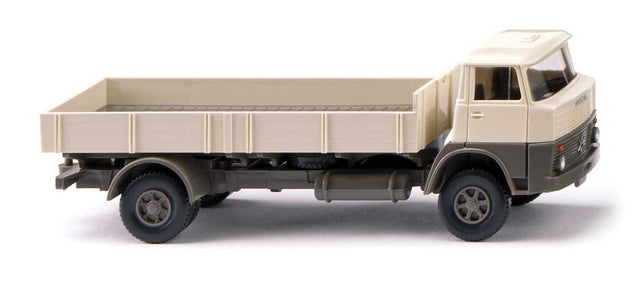 1961-1965 Henschel HS 14/16 Low-Side Truck - Assembled -- Beige, Brown