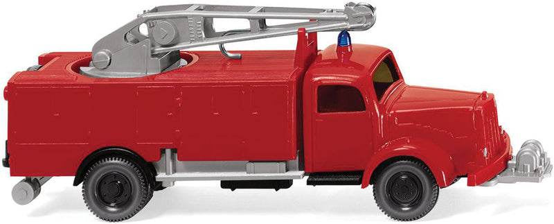 1952-1954 Mercedes Benz L 5000 Fire Truck with Crane - Assembled -- Fire Department (red)