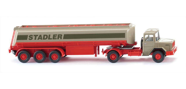 1970-1978 Magirus Deutz Tractor with Tank Trailer - Assembled -- Stadler (beige, red)