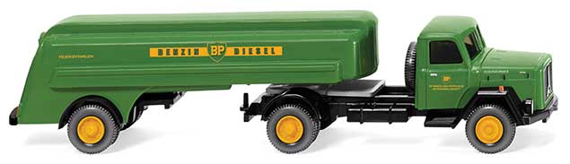 1958 Magirus Saturn Tractor with Tank Trailer - Assembled -- BP (green, yellow, German Lettering)