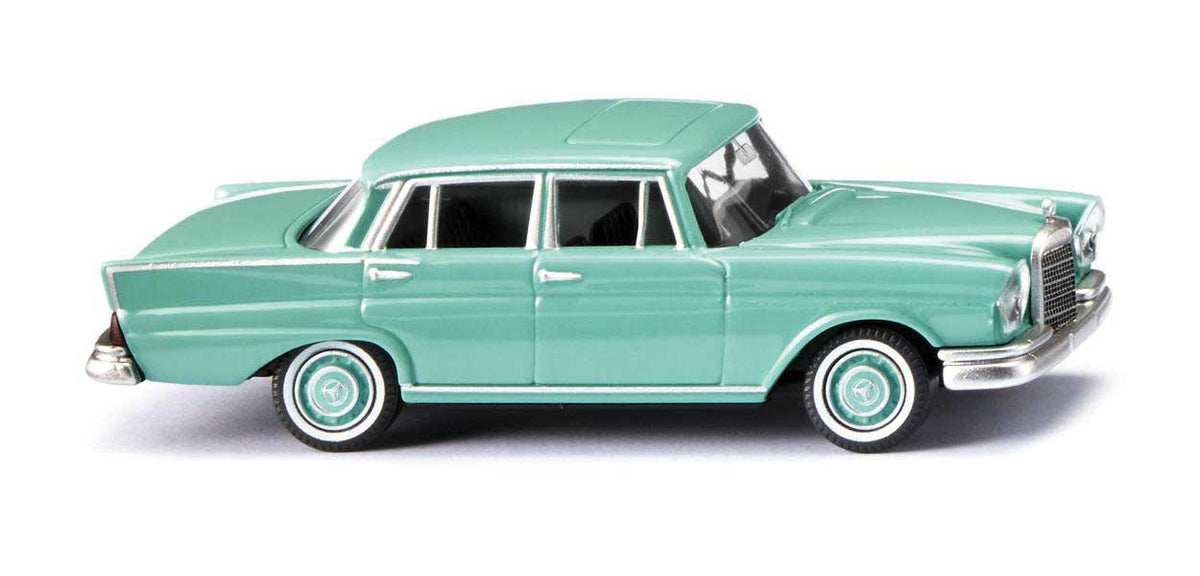 1959 Mercedes-Benz 220 S Sedan - Assembled -- Pastel Turquoise