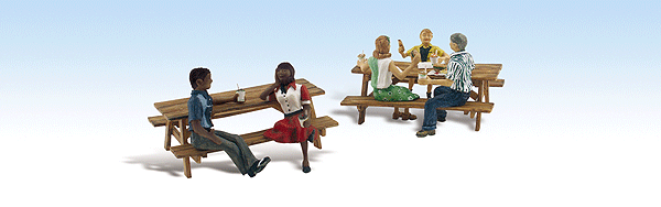 Scenic Accents(R) -- Outdoor Diners pkg(5)