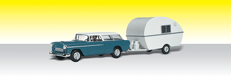 Thompson's Travelin' Trailer - Assembled - AutoScenes(R) -- Station Wagon with Camper