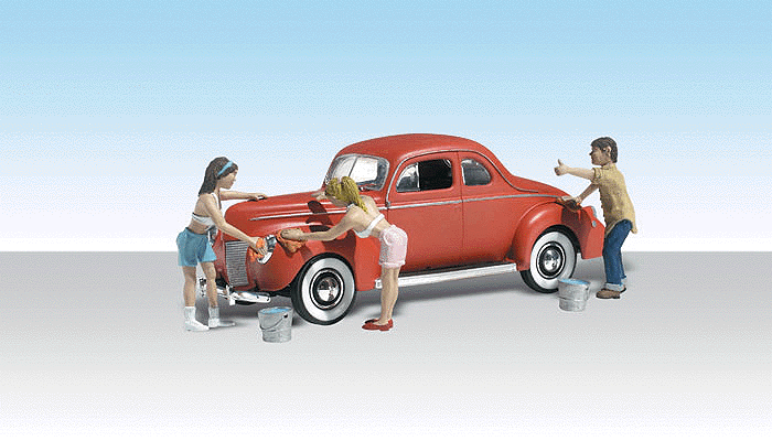 Suds & Shine - Assembled - AutoScenes(R) -- 1940s Coupe & 3 Figures