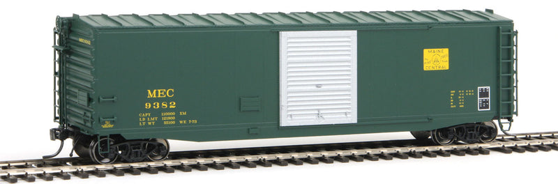 50' PS-1 Single-Door Boxcar - Ready to Run -- Maine Central (green, gray Door, yellow, Small Logo)