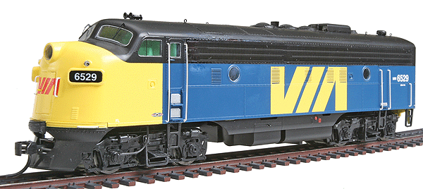 EMD FP9 - Standard DC -- VIA