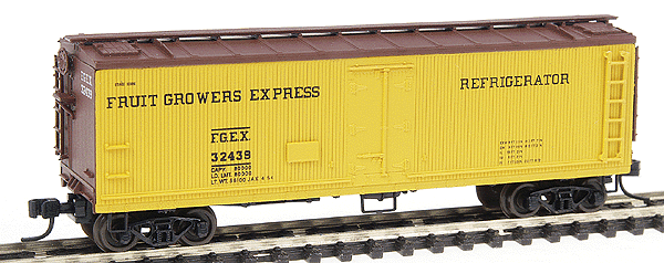 Fruit Growers Express Wood Refrigerator Car - Ready to Run -- Fruit Growers Express (Reefer Yellow w/Boxcar Red Ends & Roof)