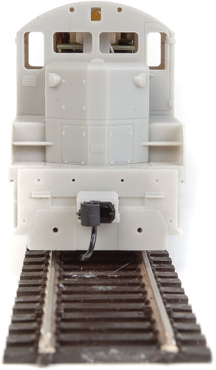 EMD GP9 Phase II with Chopped Nose - Standard DC -- Undecorated (gray)-3
