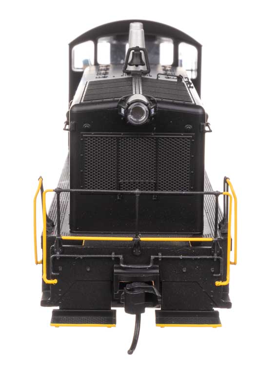 EMD NW2 Phase V - Standard DC -- Penn Central #8802-4