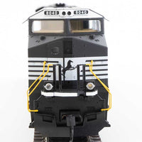 GE ES44AC Evolution Series GEVO - ESU Sound & DCC -- Norfolk Southern #8040