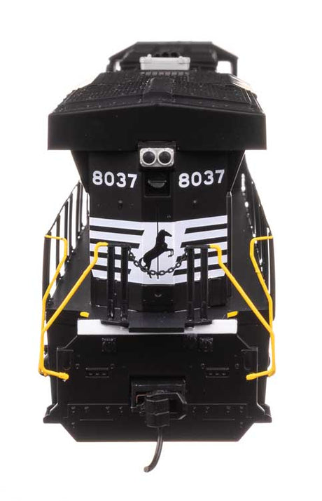 GE ES44AC Evolution Series GEVO - ESU Sound & DCC -- Norfolk Southern #8037-4