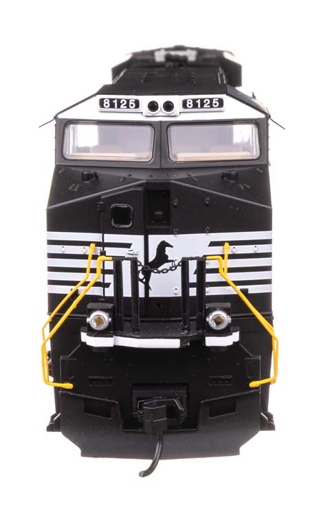 GE ES44AC Evolution Series GEVO - ESU Sound & DCC -- Norfolk Southern #8125-3