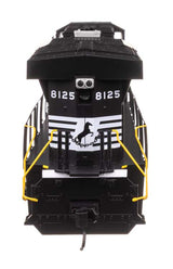 GE ES44AC Evolution Series GEVO - ESU Sound & DCC -- Norfolk Southern #8125-4