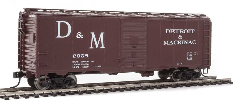 40' AAR Modified 1937 Boxcar - Ready to Run -- Detroit & Mackinac #2958 (Boxcar Red, white; Large D&M)-1
