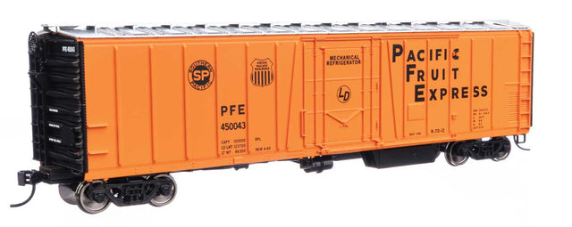 50' AAR Mechanical Refrigerator Car - Ready-to-Run -- Pacific Fruit Express(TM) #450043-1