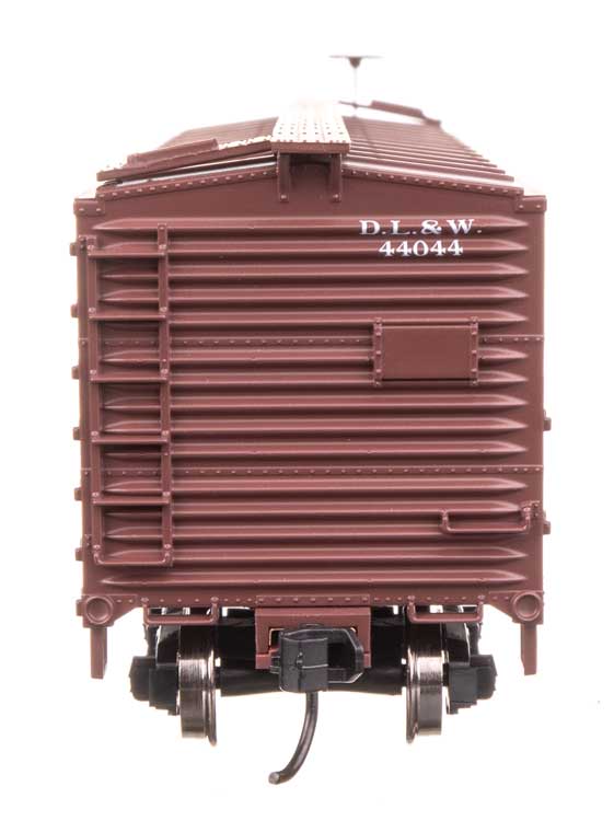 40' Double Sheathed Wood Boxcar - Ready to Run -- Delaware, Lackawanna & Western #44044-4