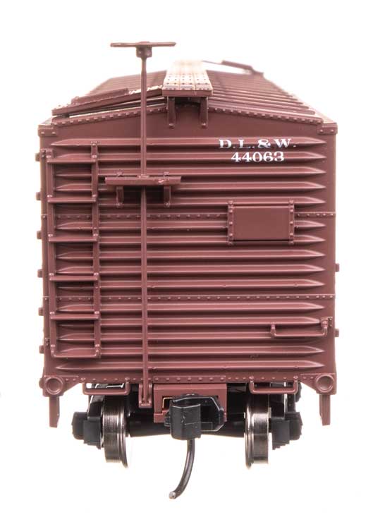 40' Double Sheathed Wood Boxcar - Ready to Run -- Delaware, Lackawanna & Western #44063-3