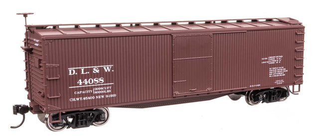 40' Double Sheathed Wood Boxcar - Ready to Run -- Delaware, Lackawanna & Western #44088-1