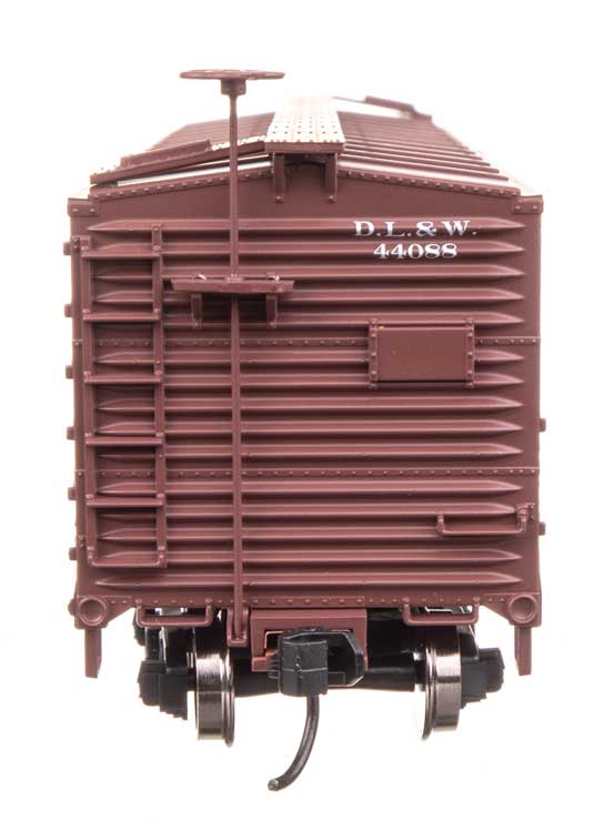 40' Double Sheathed Wood Boxcar - Ready to Run -- Delaware, Lackawanna & Western #44088-3
