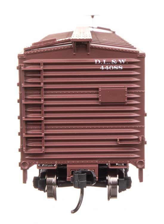 40' Double Sheathed Wood Boxcar - Ready to Run -- Delaware, Lackawanna & Western #44088-4