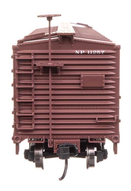40' Double Sheathed Wood Boxcar - Ready to Run -- Northern Pacific #11257-3