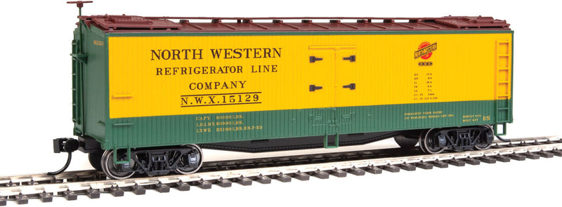 40' Early Reefer - Ready To Run -- North Western Refrigerator Line #15129 (yellow, green, Boxcar Red; CNW Logo)-1