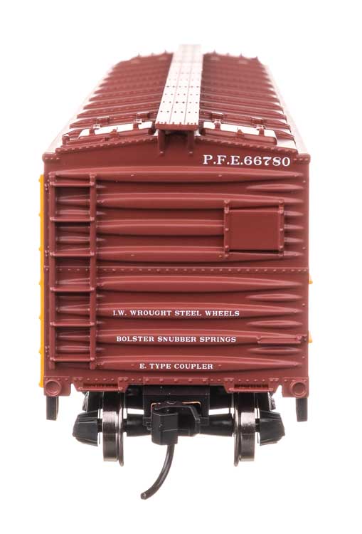 40' Wood Reefer with Steel ends - Ready to Run -- Pacific Fruit Express #66780-4