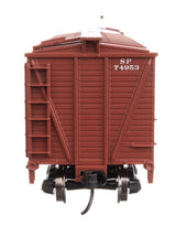 40' Wood Stock Car - Ready to Run -- Southern Pacific(TM) #74953-4