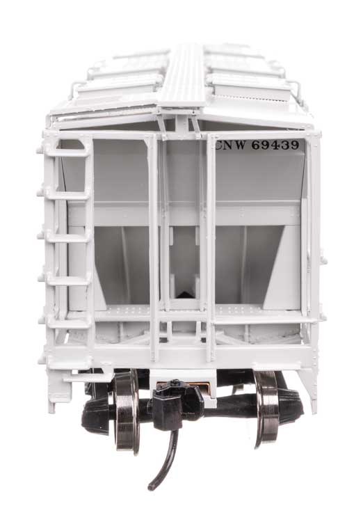 ACF 1958 Cu Ft Covered Hopper - Ready to Run -- Chicago & North Western(TM) #69439-4