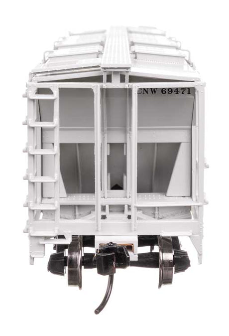 ACF 1958 Cu Ft Covered Hopper - Ready to Run -- Chicago & North Western(TM) #69471-4