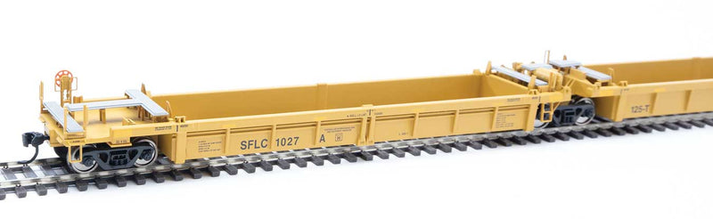 Thrall 5-Unit Rebuilt 40' Well Car - Ready to Run -- Santa Fe Leasing SFLC #1027 A-E (yellow, black, yellow conspicuity stripes)