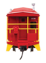 International Bay Window Caboose - Ready to Run -- Southern Railway #X236-3