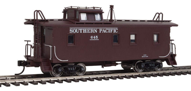30' Southern Pacific(TM) Class C-30-1 Wood Caboose - Ready to Run -- Southern Pacific(TM) #645 (Roman with Bars)-1