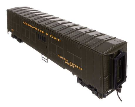 C&O-Style Express Boxcar Troop Sleeper Conversion - Ready to Run -- Chesapeake & Ohio (Green) #366-4