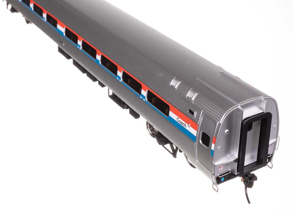 85' Amfleet I 84-Seat Coach - Ready To Run -- Amtrak(R) Phase III #21004-4