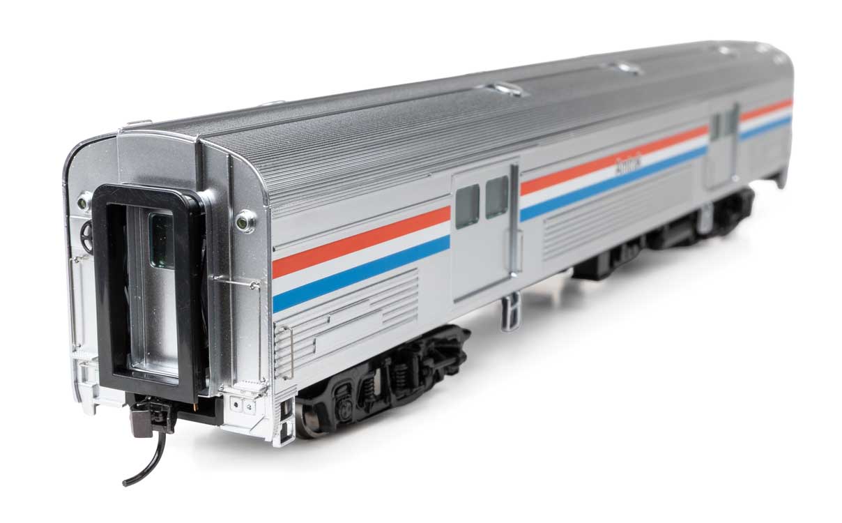 73' Budd Baggage Car - Ready to Run -- Amtrak Phase III Decal-3