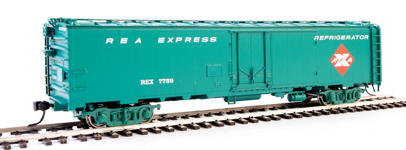 50' REA Riveted Steel Express Reefer -- Railway Express Agency #7646 (Light Green)-1