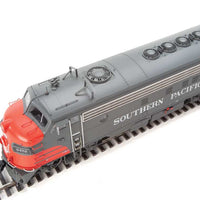EMD FP7 - F7B LokSound 5 Sound and DCC -- Southern Pacific(TM) 6452, 8303 (gray, red, white)