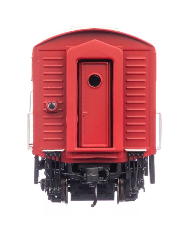 EMD FP7 & F7B  - LokSound 5 Sound & DCC -- Soo Line #2501A & 2501C (white, red, black)-6