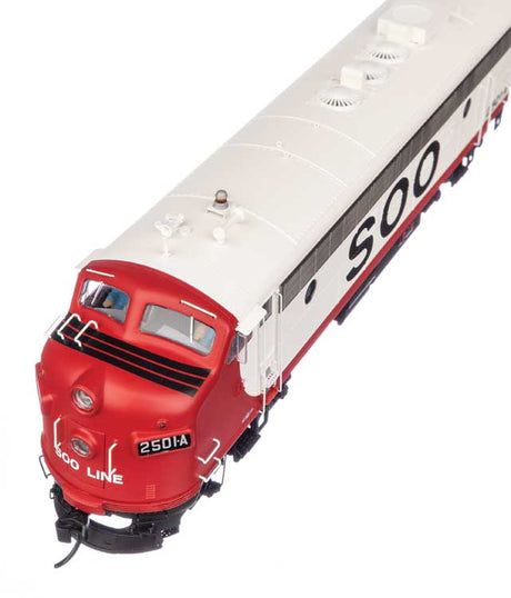 EMD FP7 & F7B  - LokSound 5 Sound & DCC -- Soo Line #2501A & 2501C (white, red, black)-7